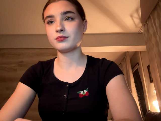 ChristiaPettet's BongaCams show and profile