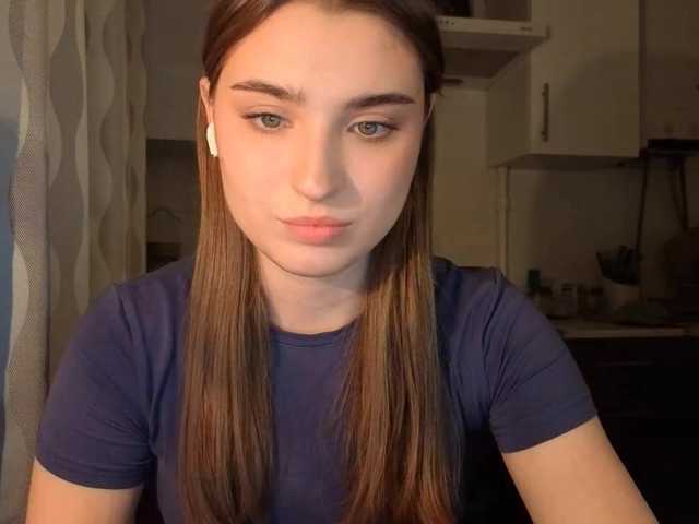 ChristiaPettet's BongaCams show and profile