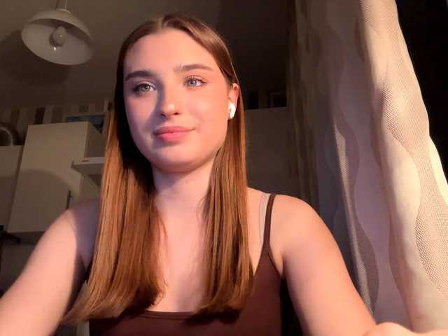 ChristiaPettet's BongaCams show and profile