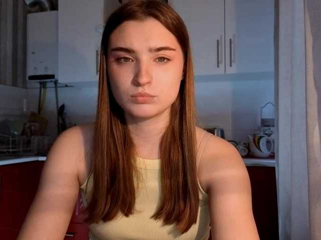 ChristiaPettet's BongaCams show and profile