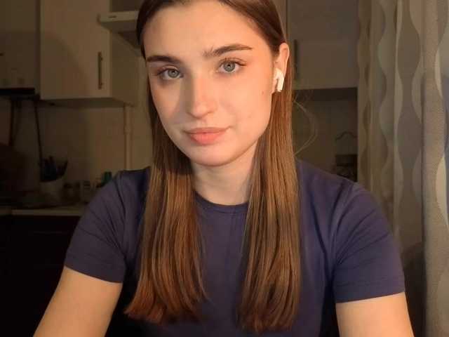 ChristiaPettet's BongaCams show and profile