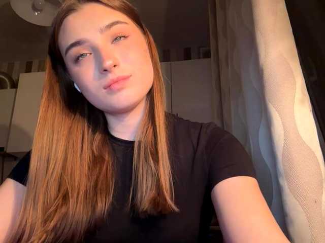 ChristiaPettet's BongaCams show and profile