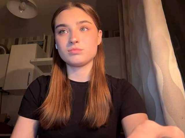 ChristiaPettet's BongaCams show and profile