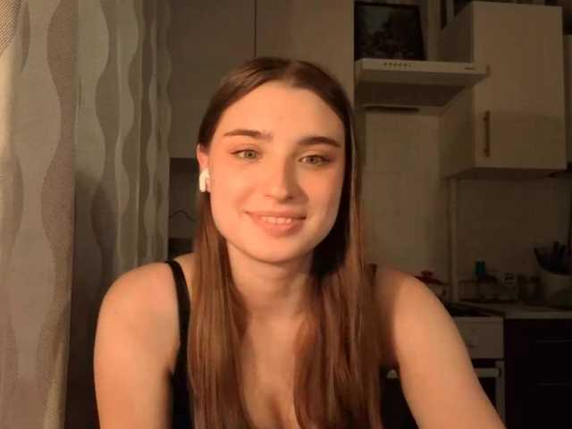 ChristiaPettet's BongaCams show and profile