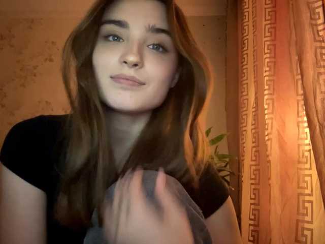 ChristiaPettet's BongaCams show and profile