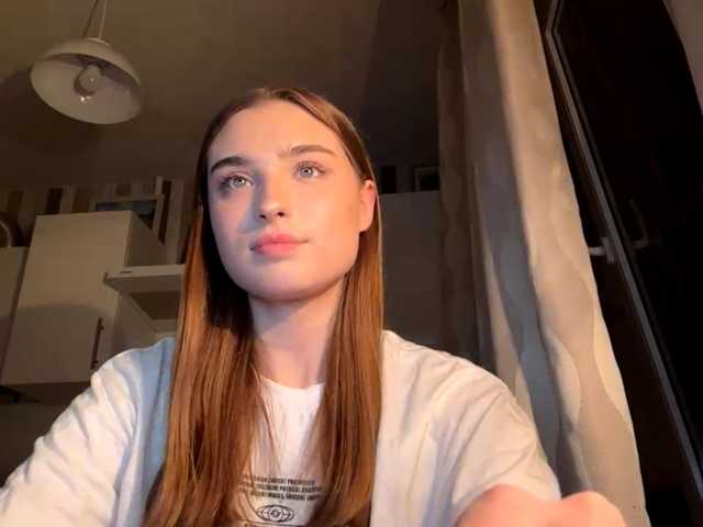 ChristiaPettet's BongaCams show and profile