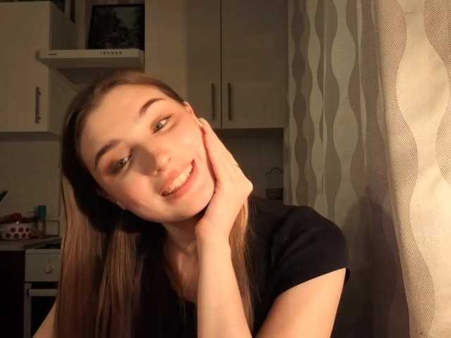 ChristiaPettet's BongaCams show and profile