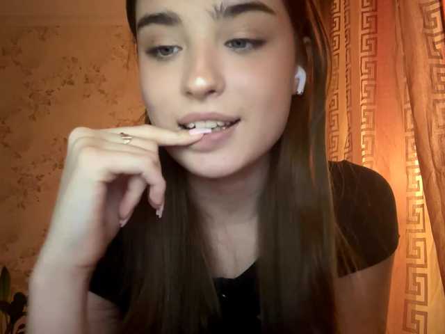 ChristiaPettet's BongaCams show and profile