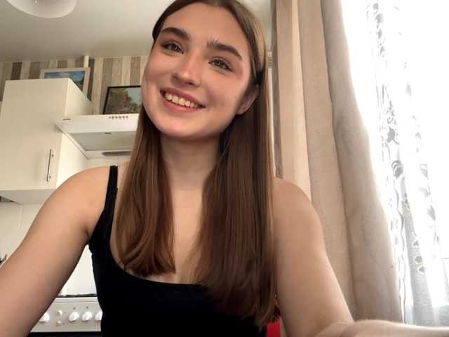 ChristiaPettet's BongaCams show and profile