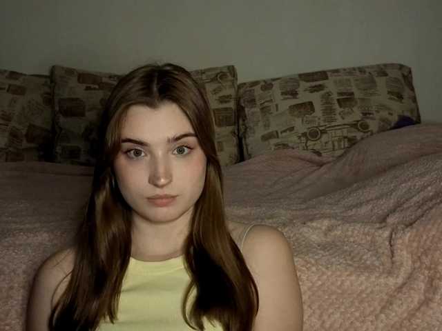 ChristiaPettet's BongaCams show and profile