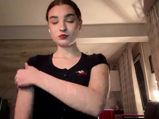 ChristiaPettet's BongaCams show and profile