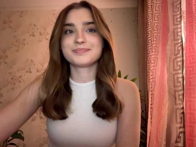 ChristiaPettet – webcam model profile photo