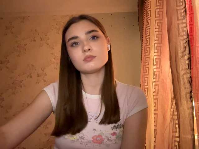 ChristiaPettet's BongaCams show and profile