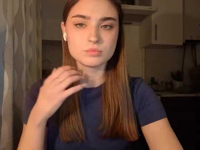 ChristiaPettet webcam