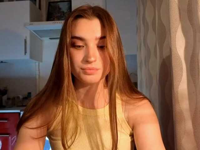 ChristiaPettet's BongaCams show and profile