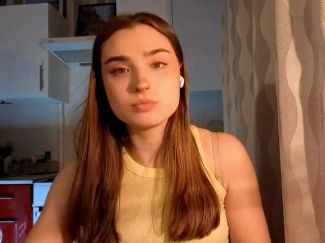 ChristiaPettet's BongaCams show and profile