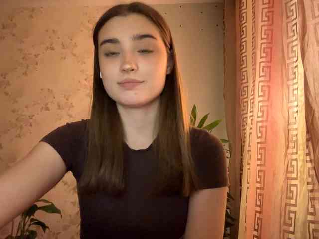 ChristiaPettet webcam