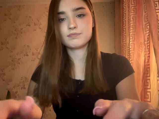 ChristiaPettet webcam