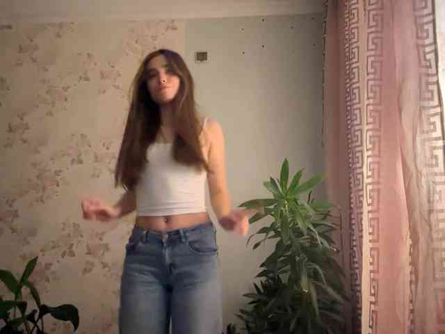 ChristiaPettet webcam