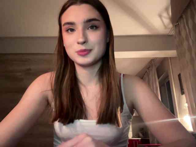 ChristiaPettet webcam