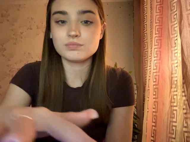 ChristiaPettet webcam