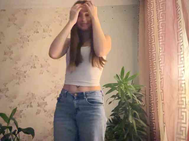 ChristiaPettet webcam