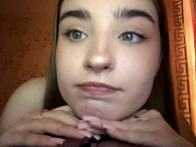 ChristiaPettet webcam