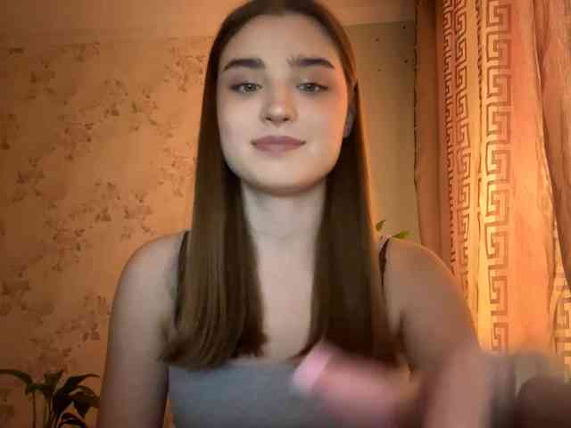 ChristiaPettet webcam