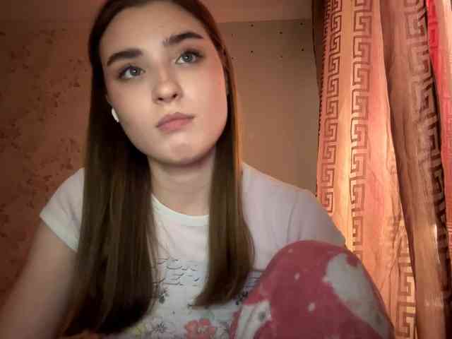 ChristiaPettet webcam