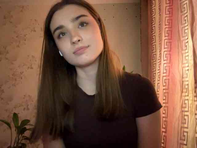 ChristiaPettet webcam