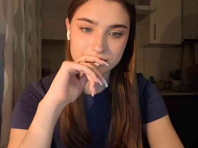 ChristiaPettet webcam