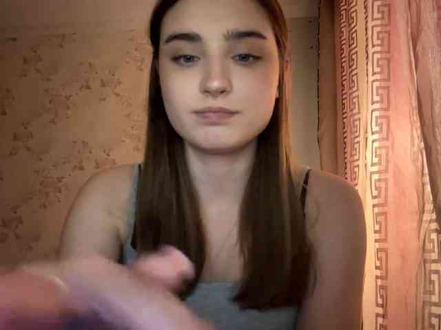 ChristiaPettet webcam