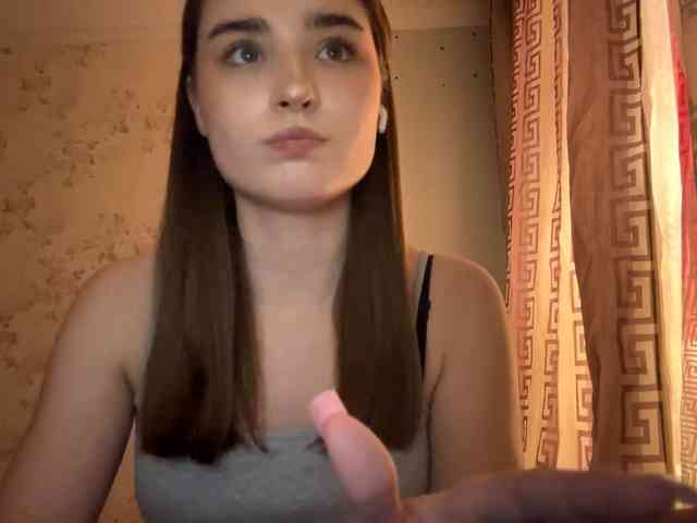 ChristiaPettet webcam