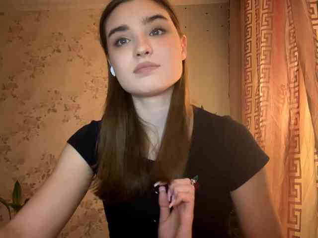 ChristiaPettet webcam