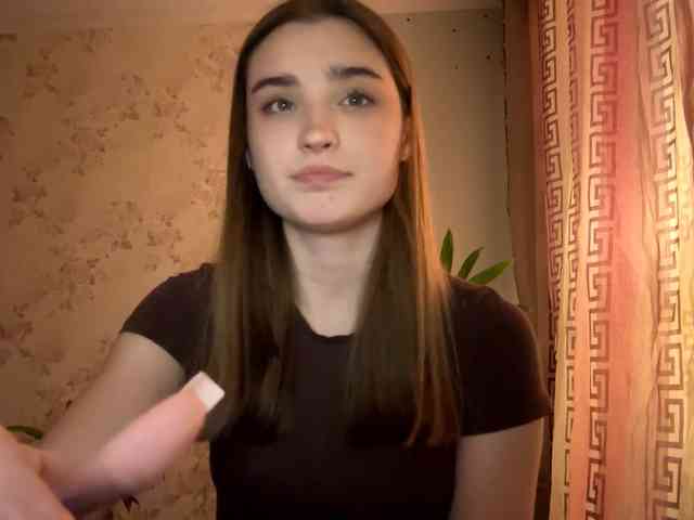 ChristiaPettet webcam