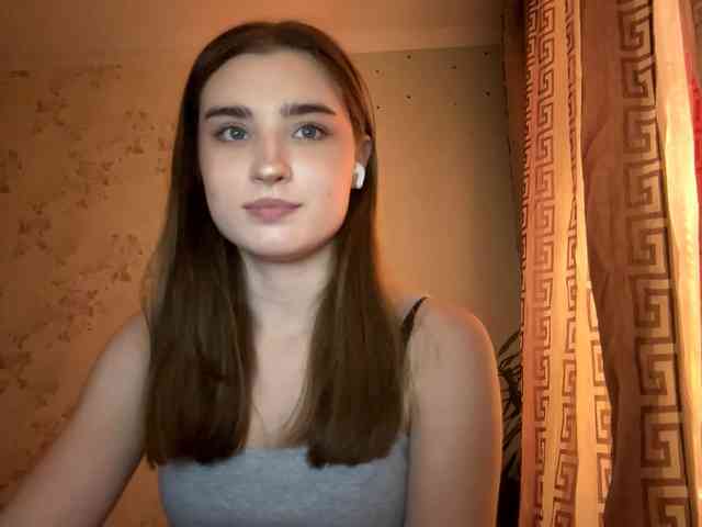 ChristiaPettet webcam