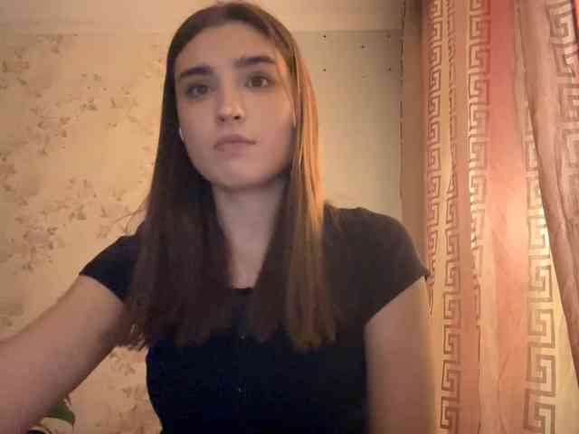 ChristiaPettet webcam