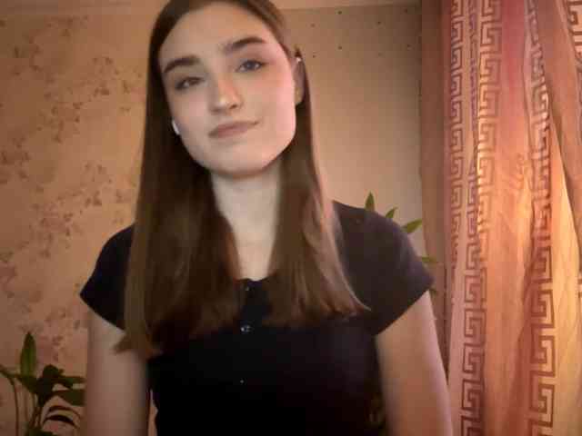 ChristiaPettet webcam