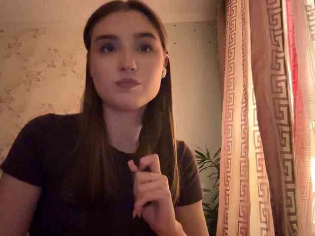 ChristiaPettet webcam