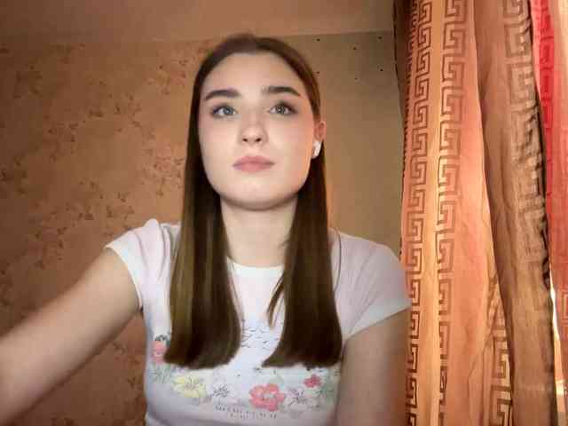 ChristiaPettet webcam