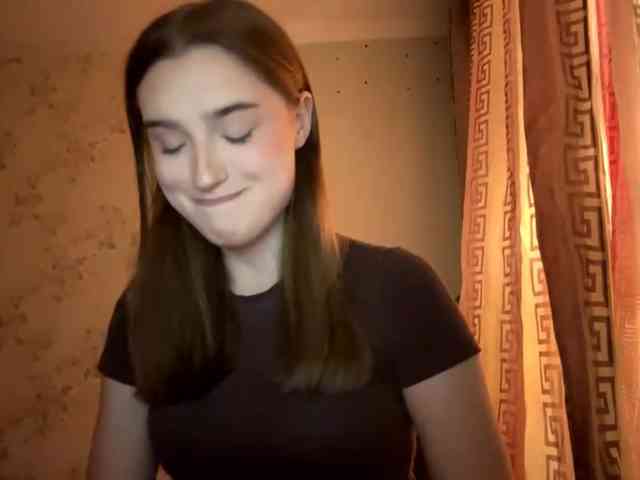 ChristiaPettet webcam