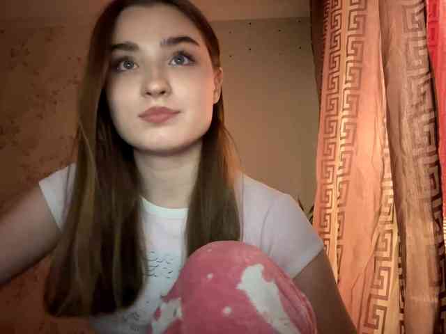 ChristiaPettet webcam