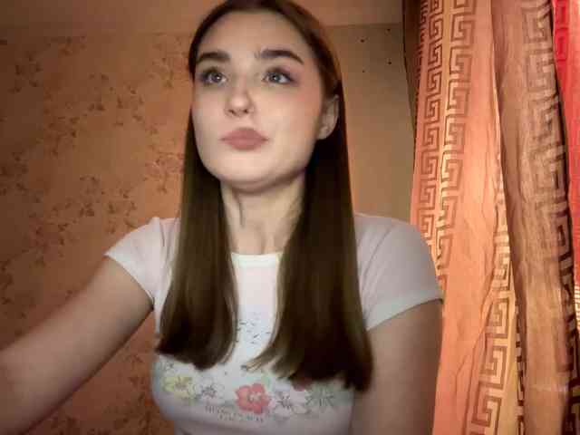 ChristiaPettet webcam