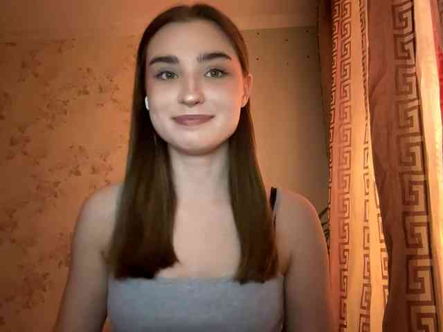 ChristiaPettet webcam