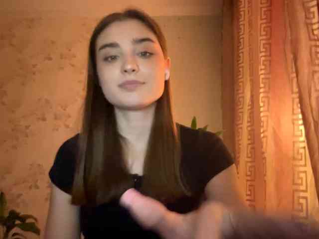 ChristiaPettet webcam