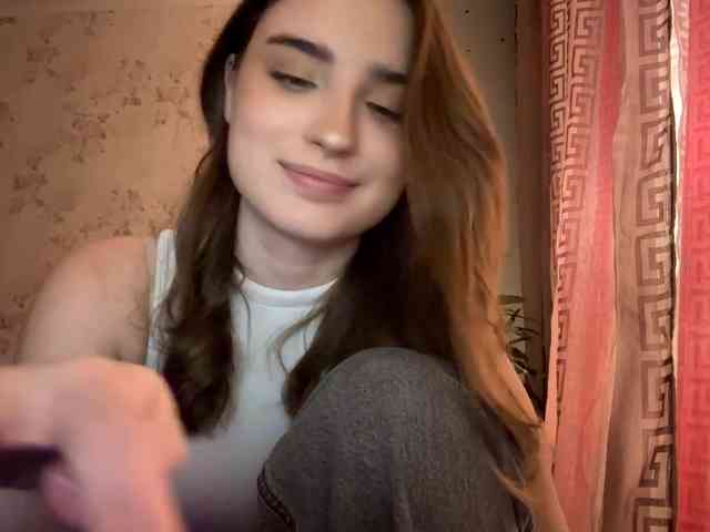 ChristiaPettet webcam