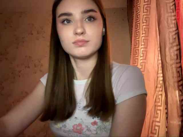 ChristiaPettet webcam