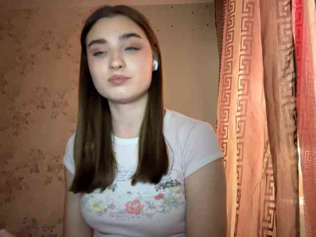 ChristiaPettet webcam