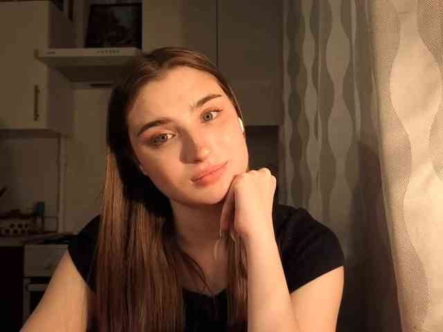 ChristiaPettet webcam