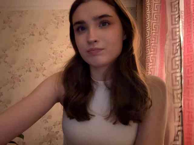 ChristiaPettet webcam